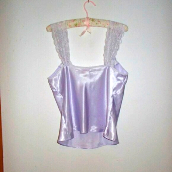 Vintage lavender satin and lace camisole/shortie set in S-M - Picture 3 of 4